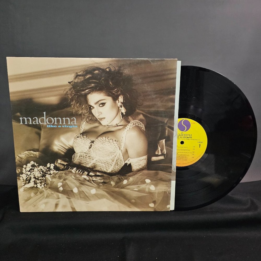 Madonna Like A Virgin 1984 Sire Records  1-25157 Vinyl LP Excellent Condition